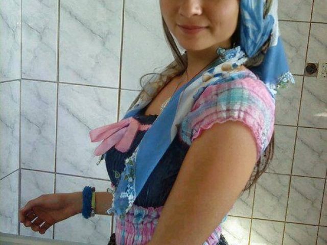 İzmirde yaşayan yanlız bayanım